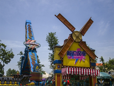 游樂園綠化.jpg